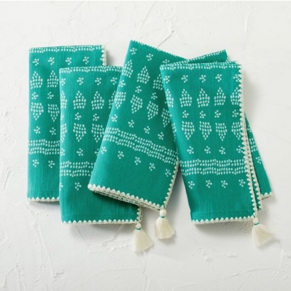 Opalhouse with Jungalow 4-pack shell stitch napkins blue-green white tassel NWOT - Picture 1 of 6